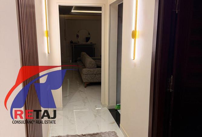 102901315 - Property Image 2