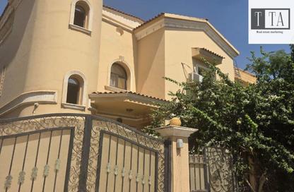 Apartment - 2 Bedrooms - 2 Bathrooms for rent in Sunrise - South Investors Area - New Cairo City - Cairo