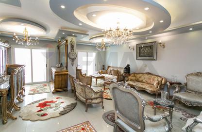Apartment - 5 Bedrooms - 2 Bathrooms for sale in Cleopatra - Hay Sharq - Alexandria