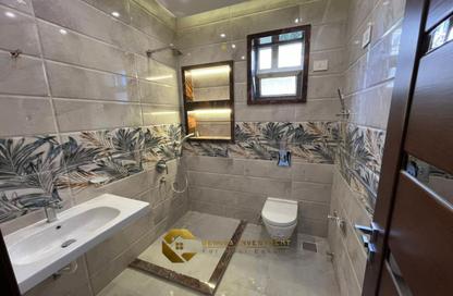 Apartment - 3 Bedrooms - 2 Bathrooms for sale in 8th District - Sheikh Zayed City - Giza