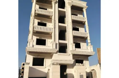 شقة - 3 غرف نوم - 2 حمامات للبيع في شارع النوادي - حدائق اكتوبر - مدينة 6 أكتوبر - الجيزة