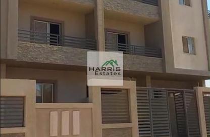 Apartment - 3 Bedrooms - 3 Bathrooms for sale in Bait Alwatan - The 5th Settlement - New Cairo City - Cairo