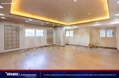 Office Space - Studio - 2 for sale in Ahmed Shawky St. - Mustafa Kamel - Hay Sharq - Alexandria
