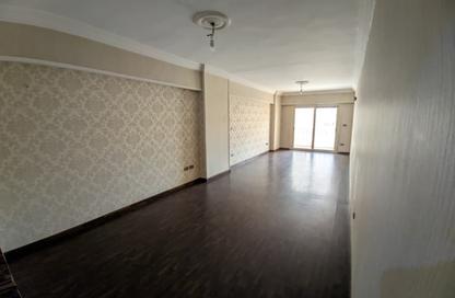 Apartment - 3 Bedrooms - 2 Bathrooms for sale in Khalil Mutran St. - Saba Basha - Hay Sharq - Alexandria Apartment - 3 Bedrooms - 2 Bathrooms for sale in Khalil Mutran St. - Saba Basha - Hay Sharq - Alexandria