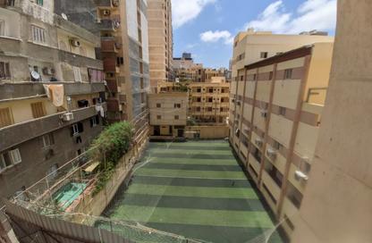 Apartment - 3 Bedrooms - 2 Bathrooms for sale in Khalil Mutran St. - Saba Basha - Hay Sharq - Alexandria