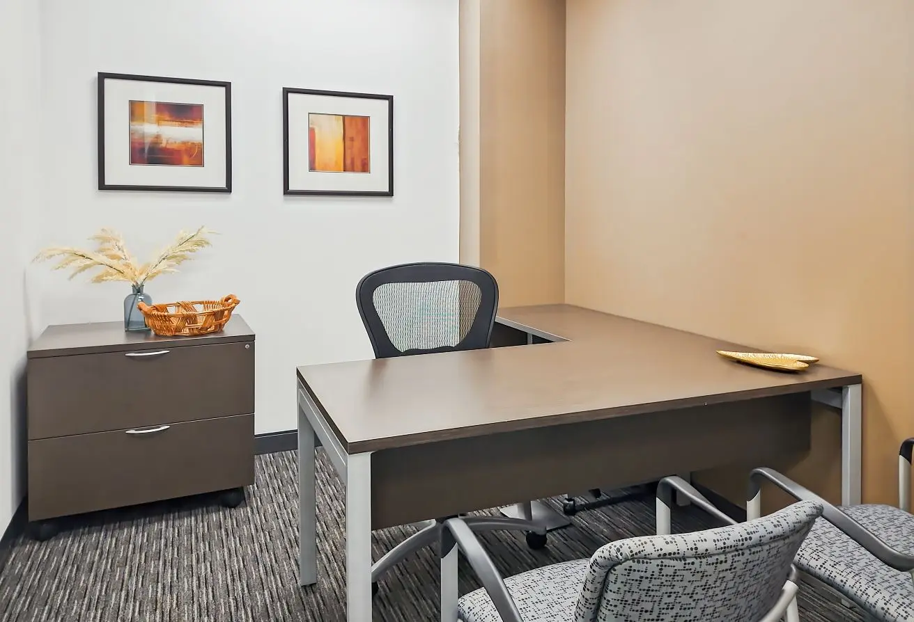 55751000 - Property Main Image