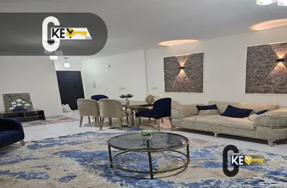 شقة - 2 غرف نوم - 1 حمام للايجار في شارع يوسف السباعي - الرحاب المرحلة الأولى - الرحاب - مدينة القاهرة الجديدة - القاهرة