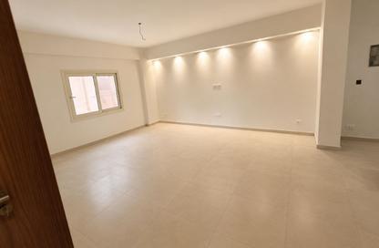 Apartment - 3 Bedrooms - 2 Bathrooms for rent in Al Gezira St. - South Investors Area - New Cairo City - Cairo Apartment - 3 Bedrooms - 2 Bathrooms for rent in Al Gezira St. - South Investors Area - New Cairo City - Cairo