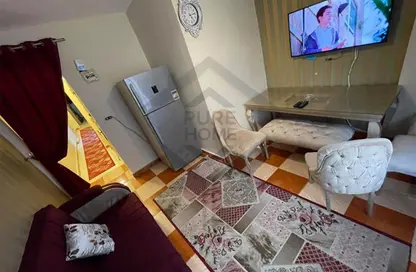 Apartment - 2 Bedrooms - 1 Bathroom for rent in Al Hegaz St. - Ibrahimia - Hay Wasat - Alexandria