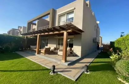 Villa - 6 Bedrooms - 4 Bathrooms for sale in New Giza - Cairo Alexandria Desert Road - 6 October City - Giza