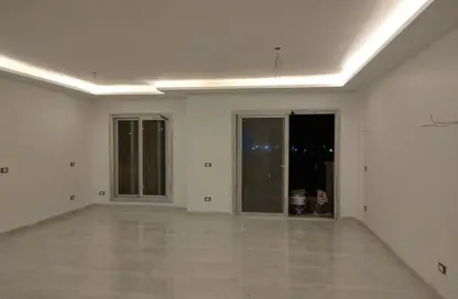 Apartment - 3 Bedrooms - 1 Bathroom for rent in Stone Residence - 5th Settlement Compounds - The 5th Settlement - New Cairo City - Cairo