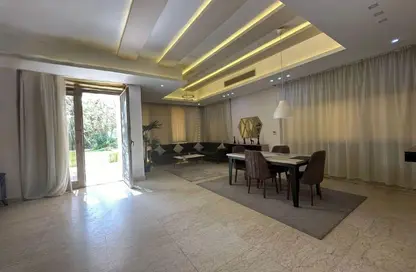 فيلا - 4 غرف نوم - 5 حمامات للبيع في الجريا - كمبوندات الشيخ زايد - الشيخ زايد - الجيزة