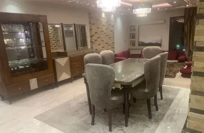 شقة - 3 غرف نوم - 3 حمامات للبيع في شارع محمد حسنين هيكل - المنطقة السادسة - مدينة نصر - القاهرة