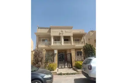 Apartment - 3 Bedrooms - 2 Bathrooms for sale in East The Academy - New Cairo City - Cairo