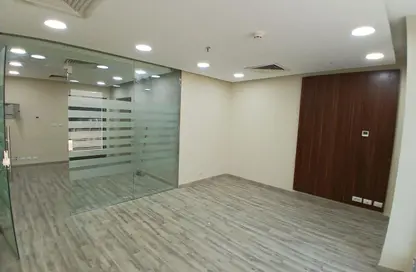 مساحات مكتبية - 3 غرف نوم - 2 حمامات للبيع في فى90 - شارع التسعين الشمالي - التجمع الخامس - مدينة القاهرة الجديدة - القاهرة