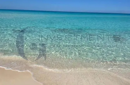 شاليه - 2 غرف نوم - 1 حمام للبيع في مارسيليا بيتش 5 - راس الحكمة - الساحل الشمالي