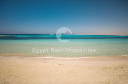 Chalet - 3 Bedrooms - 3 Bathrooms for sale in Beit Al Bahr - Sidi Heneish - North Coast Chalet - 3 Bedrooms - 3 Bathrooms for sale in Beit Al Bahr - Sidi Heneish - North Coast