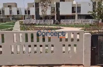 تاون هاوس - 3 - 3 للبيع في كمبوند البروج - كمبوندات الشروق - مدينة الشروق - القاهرة