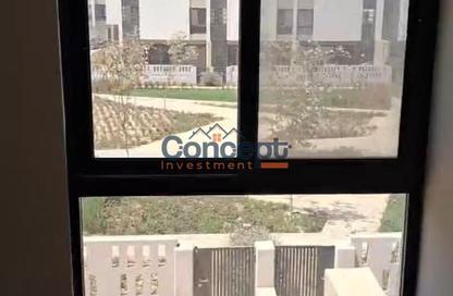 تاون هاوس - 3 - 3 للبيع في كمبوند البروج - كمبوندات الشروق - مدينة الشروق - القاهرة