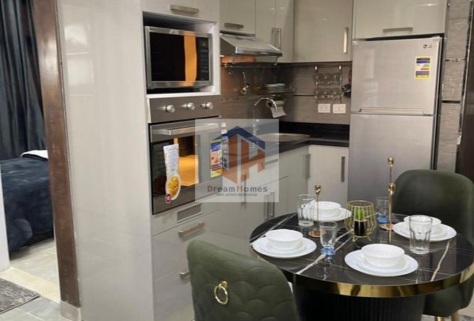 77049037 - Property Image 2