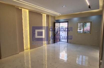 Apartment - 3 Bedrooms - 2 Bathrooms for sale in 3rd District - 6 October City - Giza