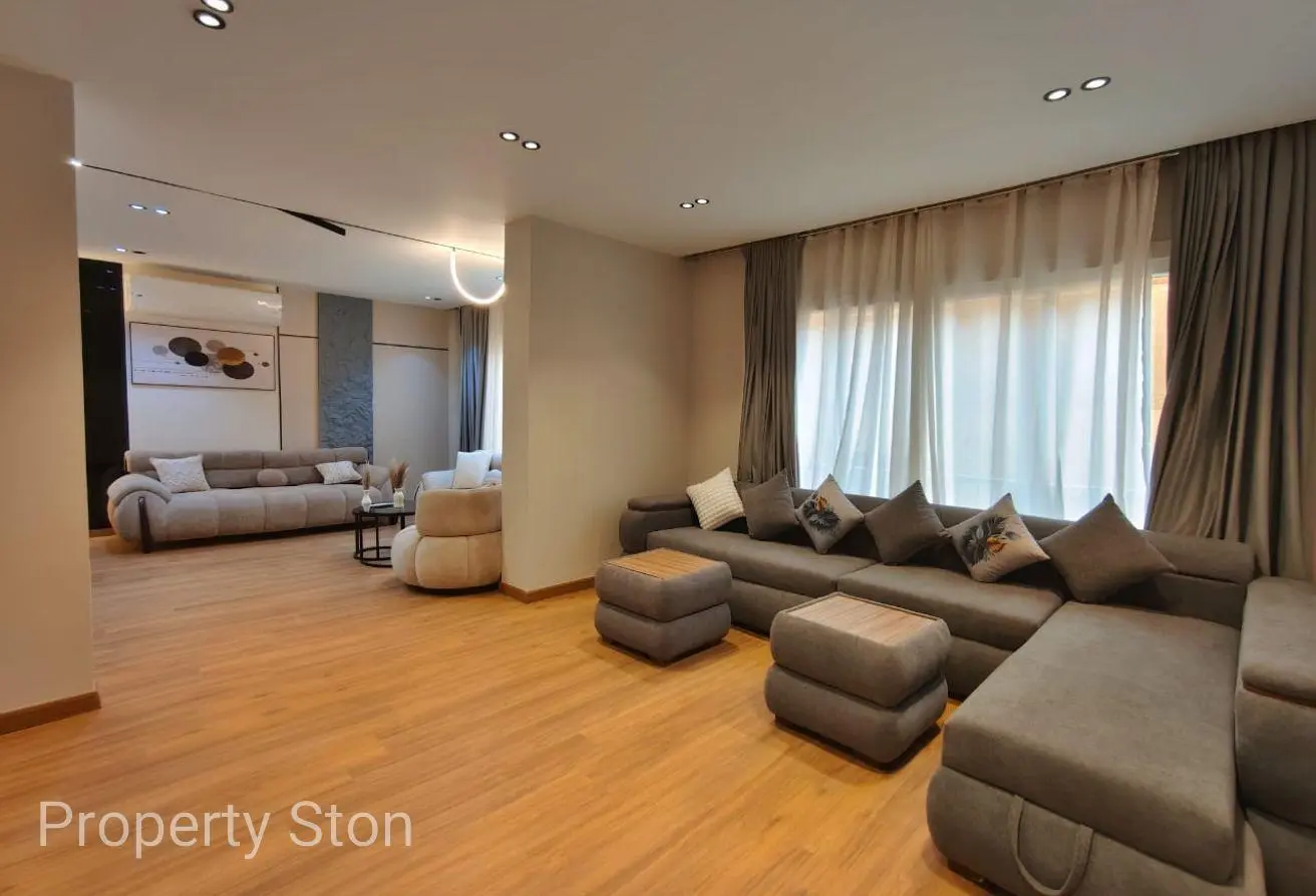 93521057 - Property Main Image