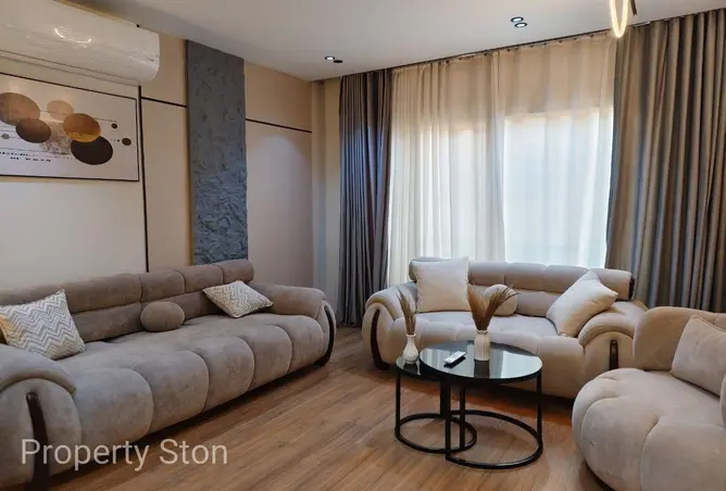 93521057 - Property Image 3