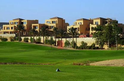 تاون هاوس - 6 غرف نوم - 5 حمامات للبيع في جولف فيوز - طريق مصر اسكندرية الصحراوي - مدينة 6 أكتوبر - الجيزة