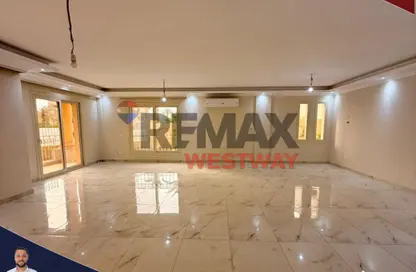 Villa - 7+ Bedrooms - 7 Bathrooms for rent in Green Hills - 26th of July Corridor - 6 October City - Giza