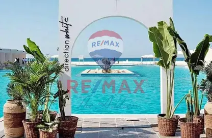 شاليه - 2 غرف نوم - 2 حمامات للبيع في دايركشن وايت - راس الحكمة - الساحل الشمالي