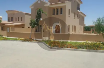Villa - 3 Bedrooms - 5 Bathrooms for sale in Hyde Park - New Cairo City - Cairo