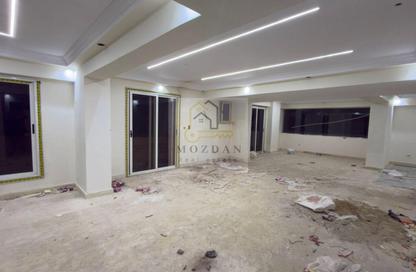 Office Space - Studio - 4 Bathrooms for rent in 10th Sector - Zahraa El Maadi - Hay El Maadi - Cairo