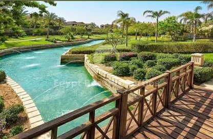 Villa - 3 Bedrooms - 5 Bathrooms for sale in Swan Lake Residence - 5th Settlement Compounds - The 5th Settlement - New Cairo City - Cairo