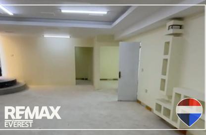 Apartment - 4 Bedrooms - 2 Bathrooms for rent in 8th District - Sheikh Zayed City - Giza