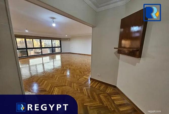 70093842 - صورة العقار 2