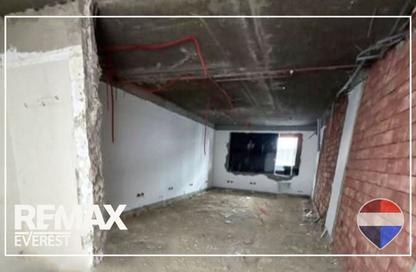 محل تجاري - استوديو - 1 حمام للايجار في مول وان أو وان - الشيخ زايد - الجيزة