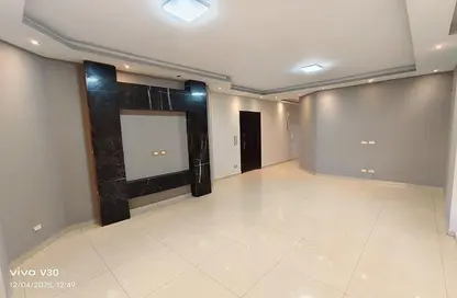 نصف طابق - استوديو - 2 حمامات للايجار في الحي الثاني - التجمع الخامس - مدينة القاهرة الجديدة - القاهرة