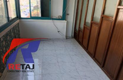 Apartment - 2 Bedrooms - 1 Bathroom for rent in Ahmed Fakhry St. - 6th Zone - Nasr City - Cairo