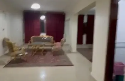 شقة - 4 غرف نوم - 2 حمامات للبيع في شارع محمد طلعت سالم - المنطقة الأولى - مدينة نصر - القاهرة