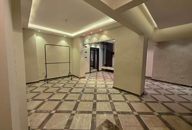 8521100 - Property Image 2