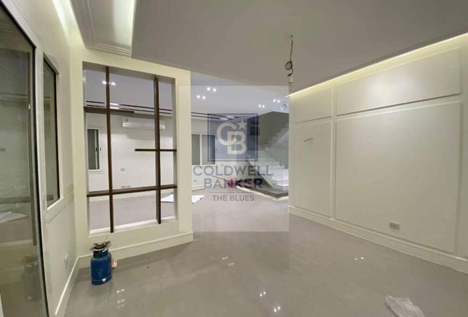 74051321 - Property Image 2