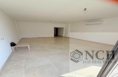 شقة - 3 غرف نوم - 3 حمامات للايجار في مون ريزيدنس - فيفث سكوير - التجمع الخامس - مدينة القاهرة الجديدة - القاهرة