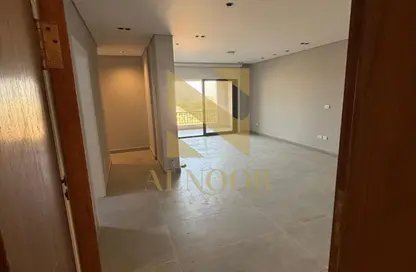 Apartment - 3 Bedrooms - 3 Bathrooms for rent in Village West - Sheikh Zayed Compounds - Sheikh Zayed City - Giza
