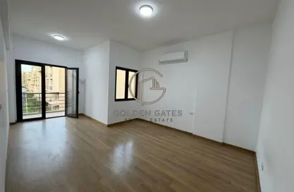 شقة - 3 غرف نوم - 2 حمامات للايجار في مون ريزيدنس - فيفث سكوير - التجمع الخامس - مدينة القاهرة الجديدة - القاهرة
