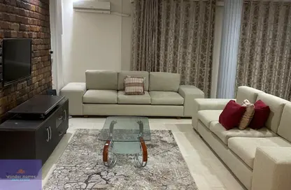 Apartment - 2 Bedrooms - 1 Bathroom for rent in Sarayat Al Maadi - Hay El Maadi - Cairo