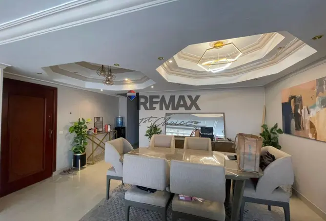 98815677 - Property Image 3