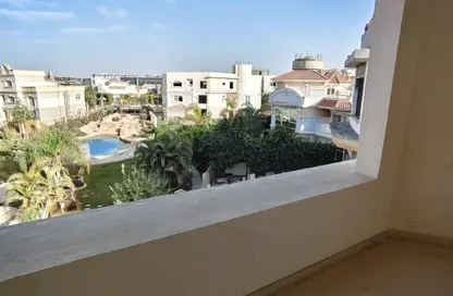 فيلا - 7 غرف نوم - 8 حمامات للايجار في رويال لاجون - المستثمرين الشمالية - مدينة القاهرة الجديدة - القاهرة