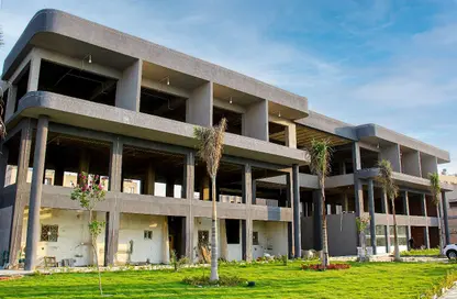 محل تجاري - استوديو - 1 حمام للبيع في مدينة العبور - القليوبية