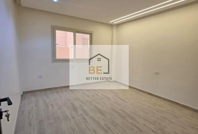 52187400 - Property Image 2