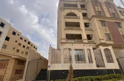 Apartment - 3 Bedrooms - 3 Bathrooms for sale in South Lotus - El Lotus - New Cairo City - Cairo